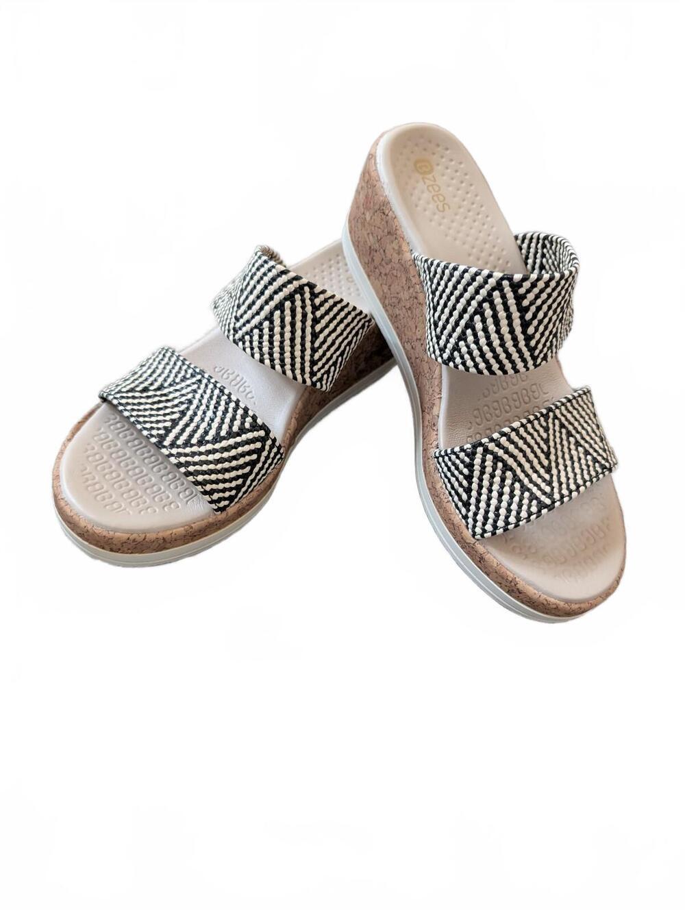 Bzees Women's Wedge Sandals Cork Platform & Black White Striped Straps 7.5 NIB